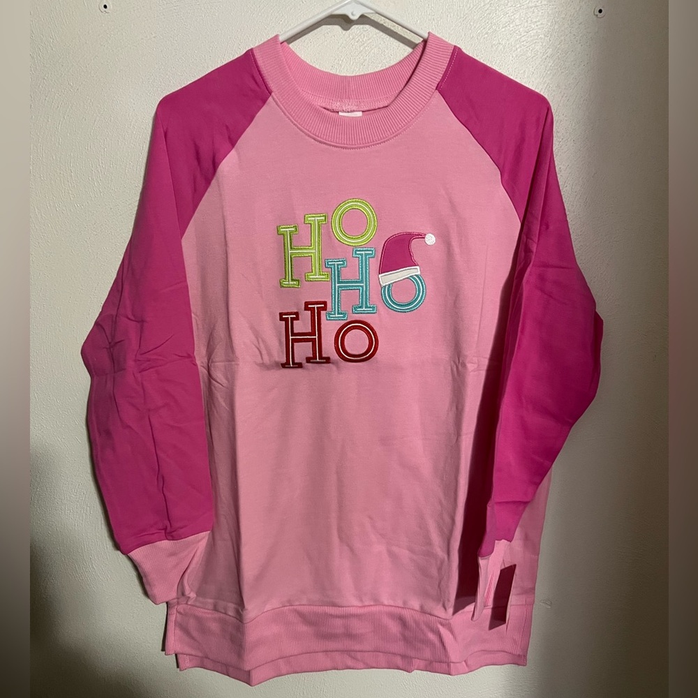 RICRAC & RUFFLES Classic Ho Ho Ho Embroidered Crewneck Pink Blue Green Wms Sz M - Picture 1 of 5